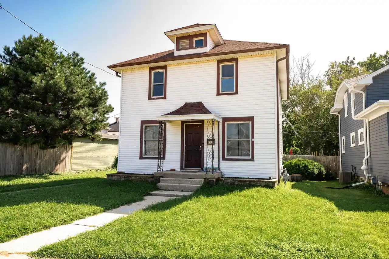 1st image of 611 West Boulevard Boulevard, Racine, WI 53405 | MLS# 1977280