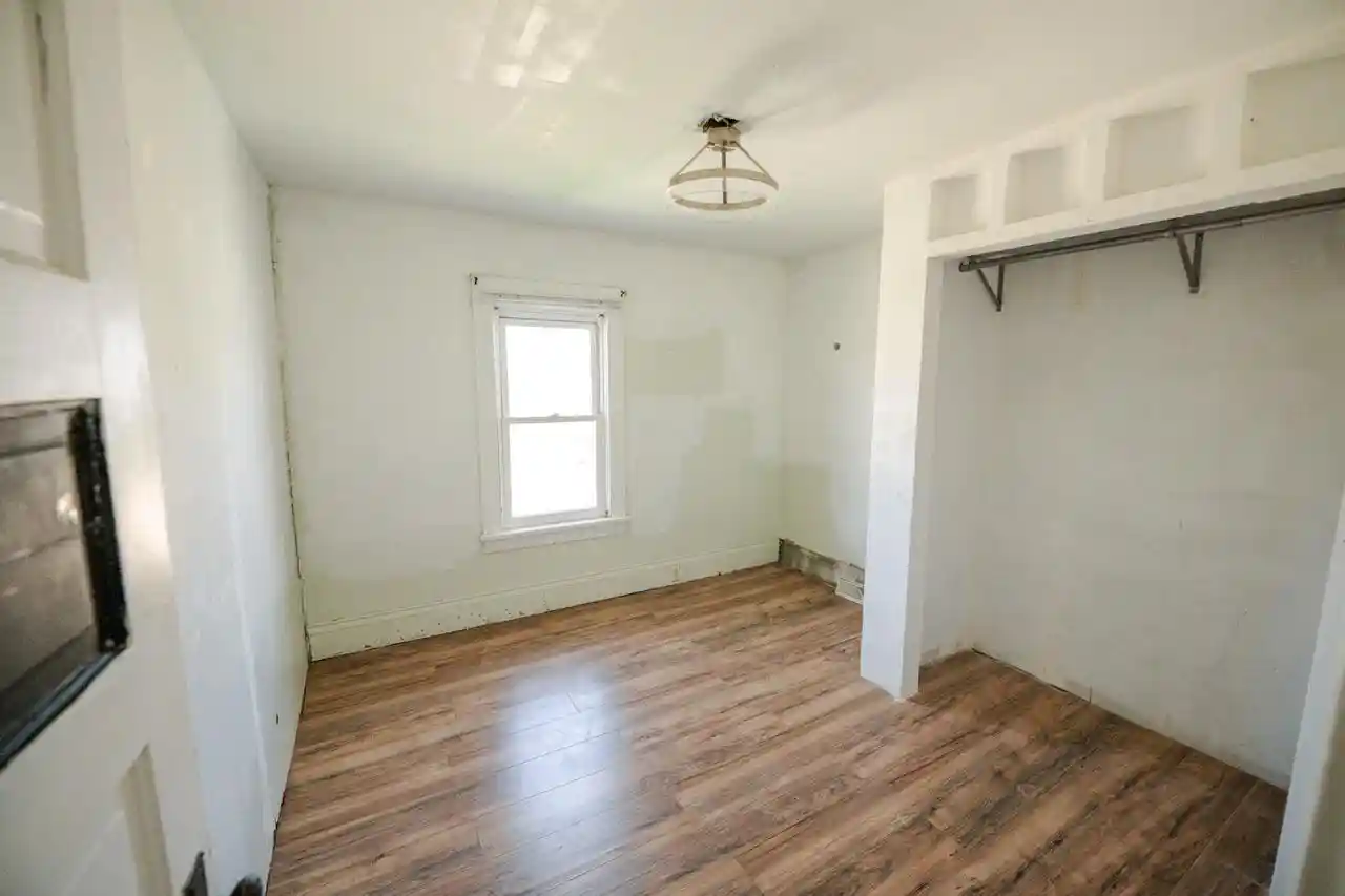 2nd image of 611 West Boulevard Boulevard, Racine, WI 53405 | MLS# 1977280