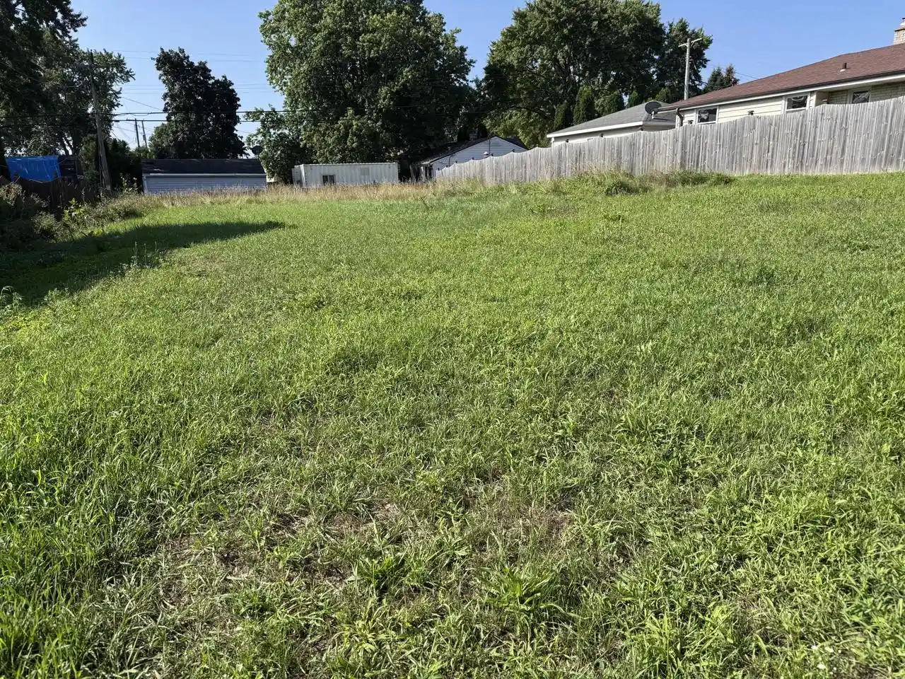 3rd image of 3323 W Ramsey Avenue Avenue, Greenfield, WI 53221 | MLS# 1977284