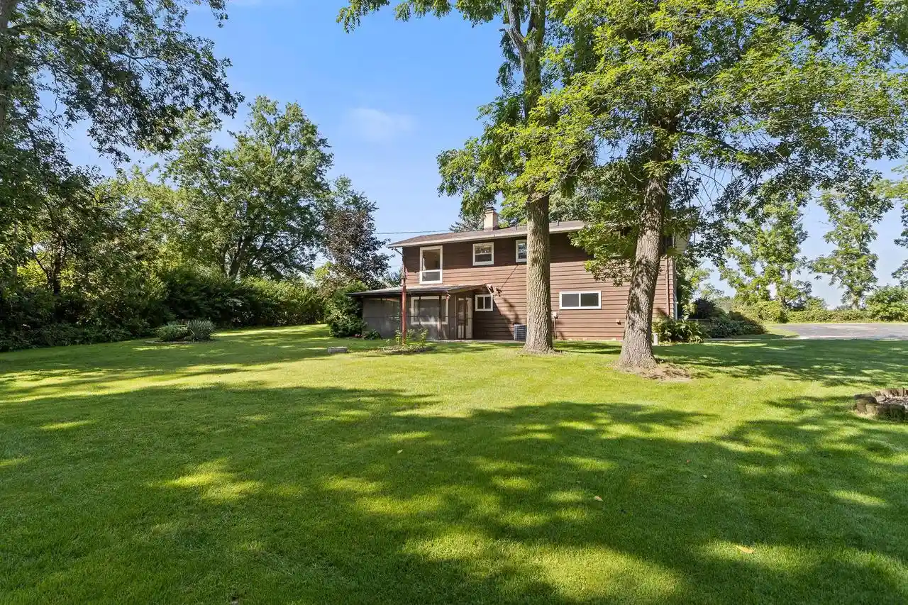 4th image of 158 King Lake Road Road, Brooklyn, WI 53521 | MLS# 2031026