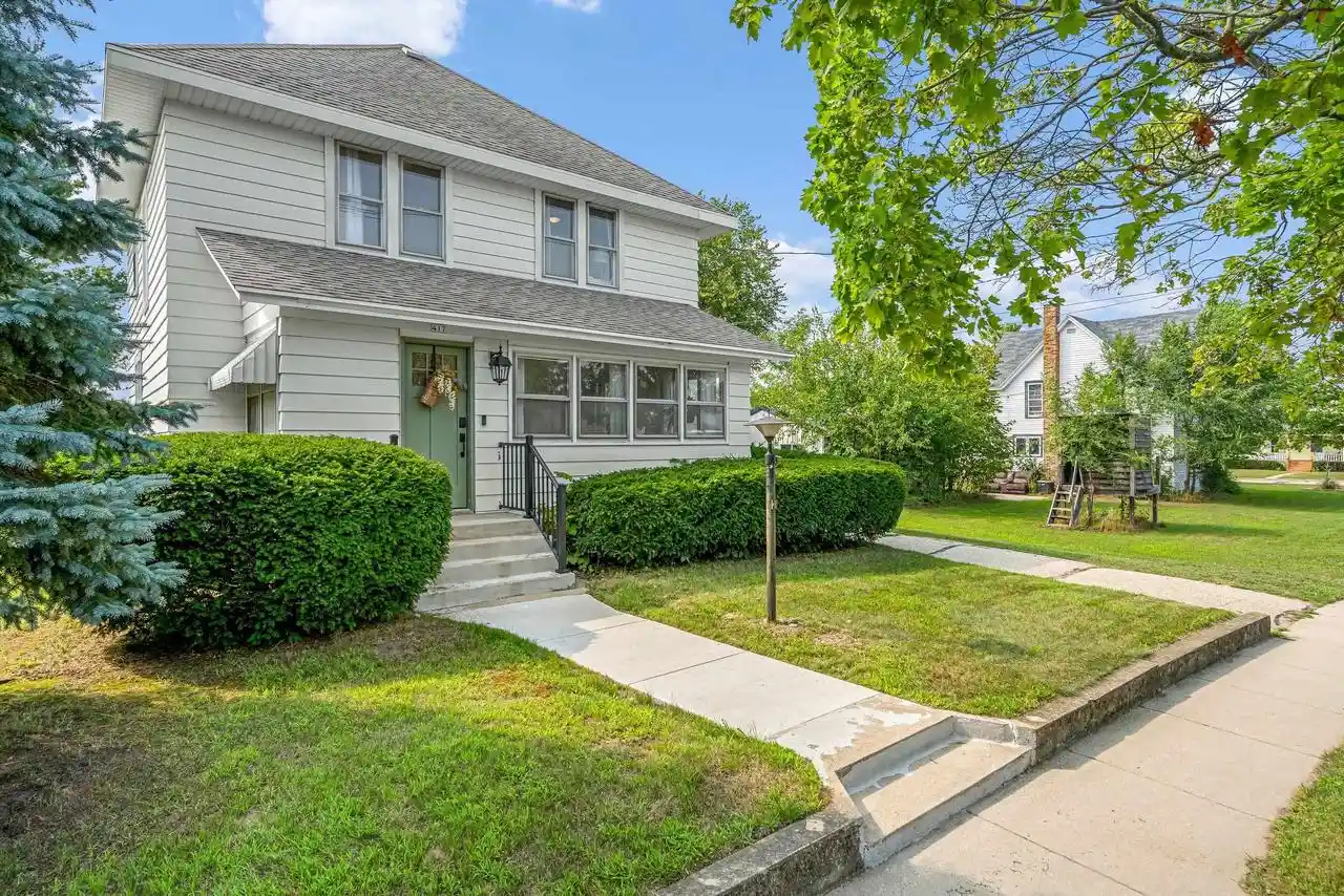3rd image of 417 S Clinton Street Street, Princeton, WI 54968 | MLS# 2031028