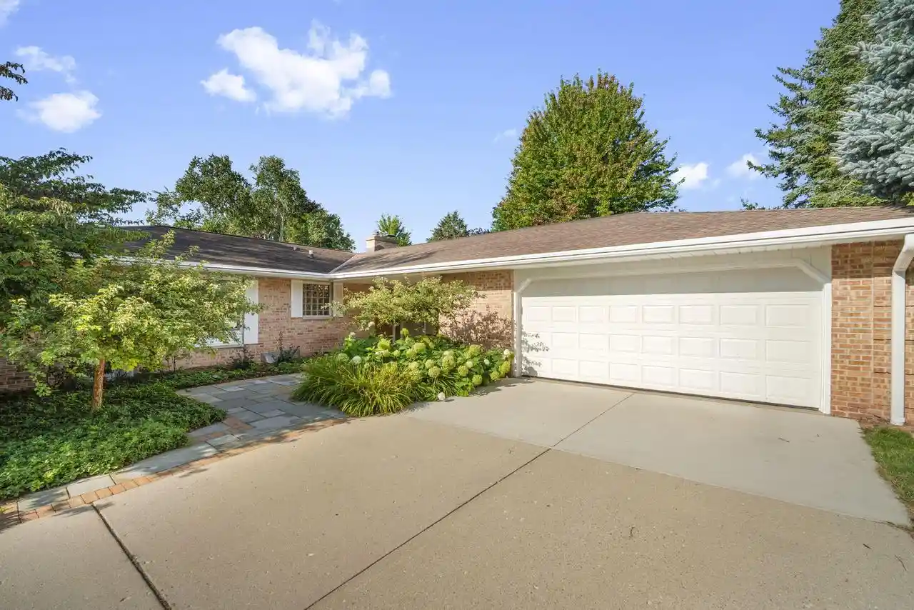 1st image of W74n755 Spruce Avenue Avenue, Cedarburg, WI 53012 | MLS# 1977289