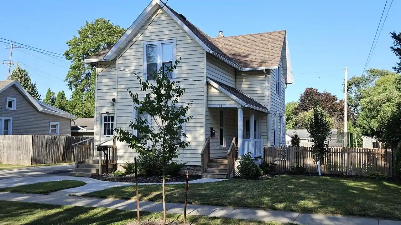 Photo 4 of Multi family home for sale at 714 N Durkee Street Street, Appleton, WI 54911 | MLS# 50331466 | Listing updated on 2026-09-08