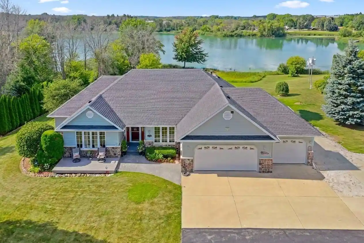 1st image of 6150 Silver Hills Dr Dr, Manitowoc, WI 54220 | MLS# 1977295