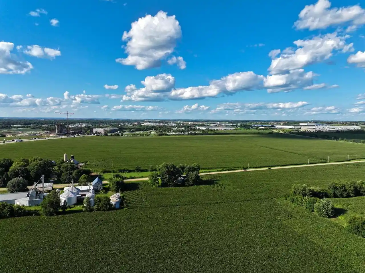 Photo 2 of Single family home for sale at 2724 E Stateline Road Road, Beloit, WI 53511 | MLS# 2031031 | Listing updated on 2026-08-21