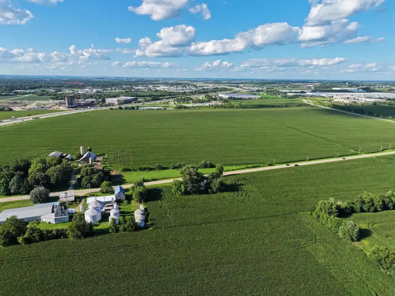 Photo 3 of Single family home for sale at 2724 E Stateline Road Road, Beloit, WI 53511 | MLS# 2031031 | Listing updated on 2026-08-21