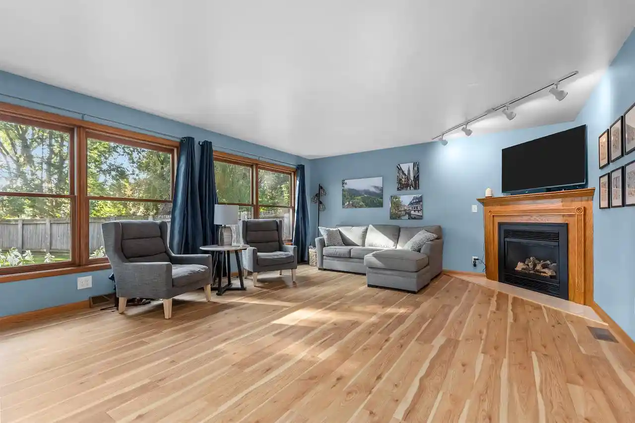 Photo 3 of Single family home for sale at 2108 S Horizon Dr Dr, Appleton, WI 54915 | MLS# 50331468 | Listing updated on 2026-08-25