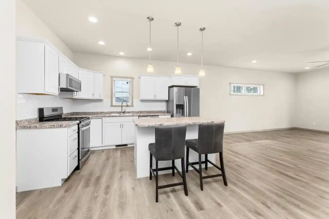 3rd image of 1800 Prairie Pl Pl, Holmen, WI 54636
