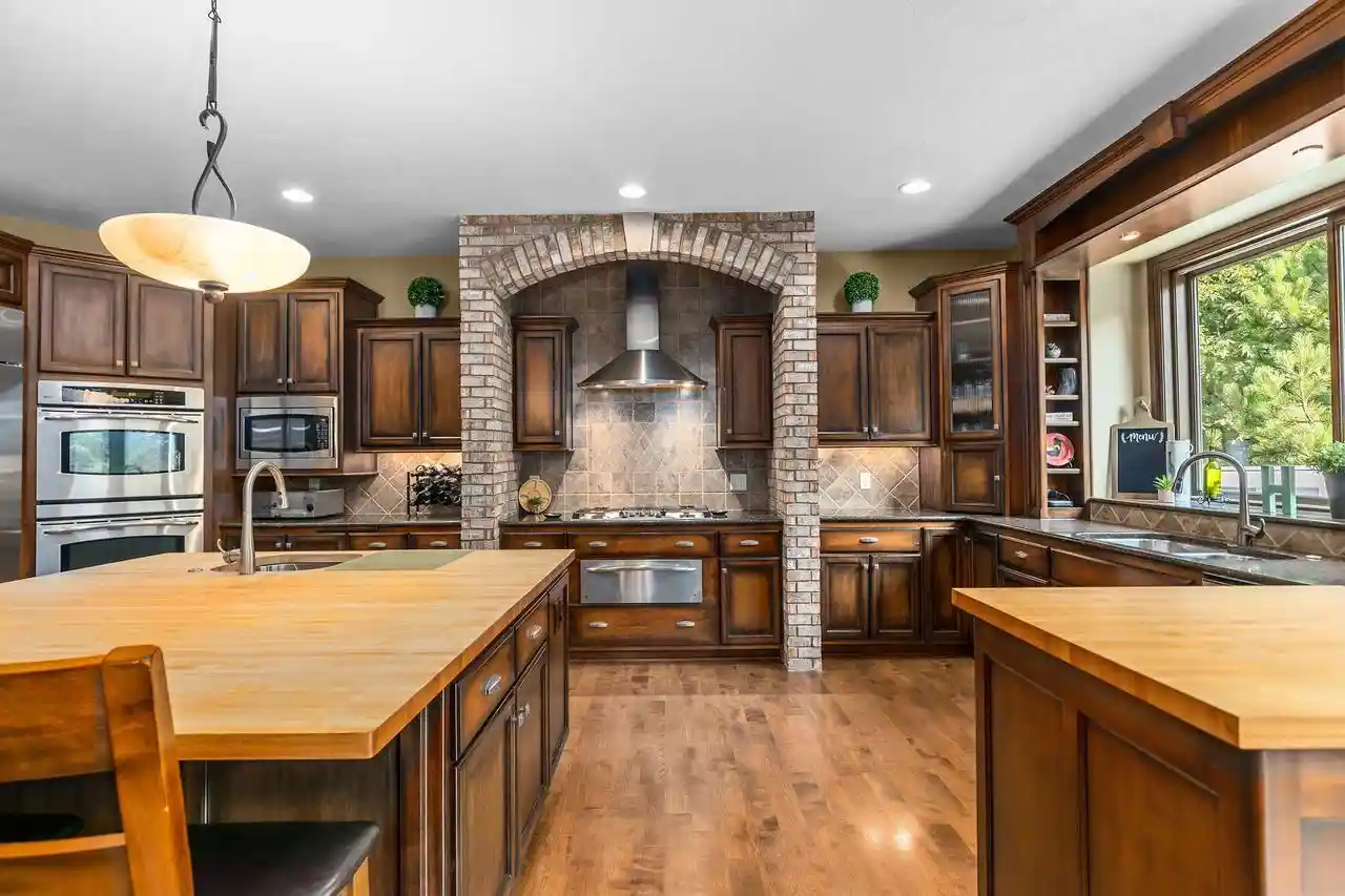 Photo 4 of Single family home for sale at 417 Hidden Ridges Way Way, Combined Locks, WI 54113 | MLS# 50331448 | Listing updated on 2026-08-25
