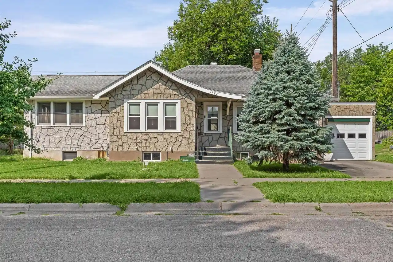 1st image of 1128 19th Street S Street S, La Crosse, WI 54601 | MLS# 1977308