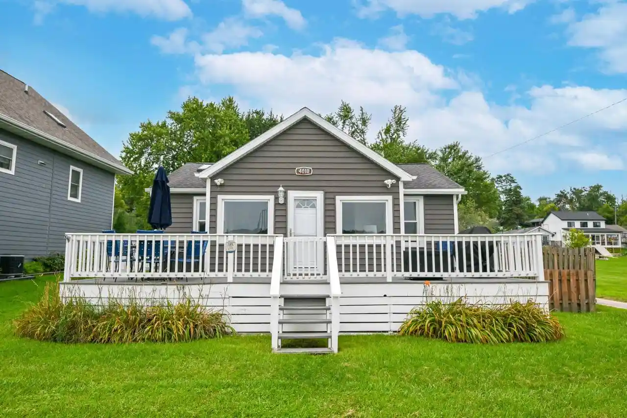 Photo 1 of Single family home for sale at 4010 Masche Dr Dr, Delavan, WI 53115 | MLS# 1977309 | Listing updated on 2026-08-31