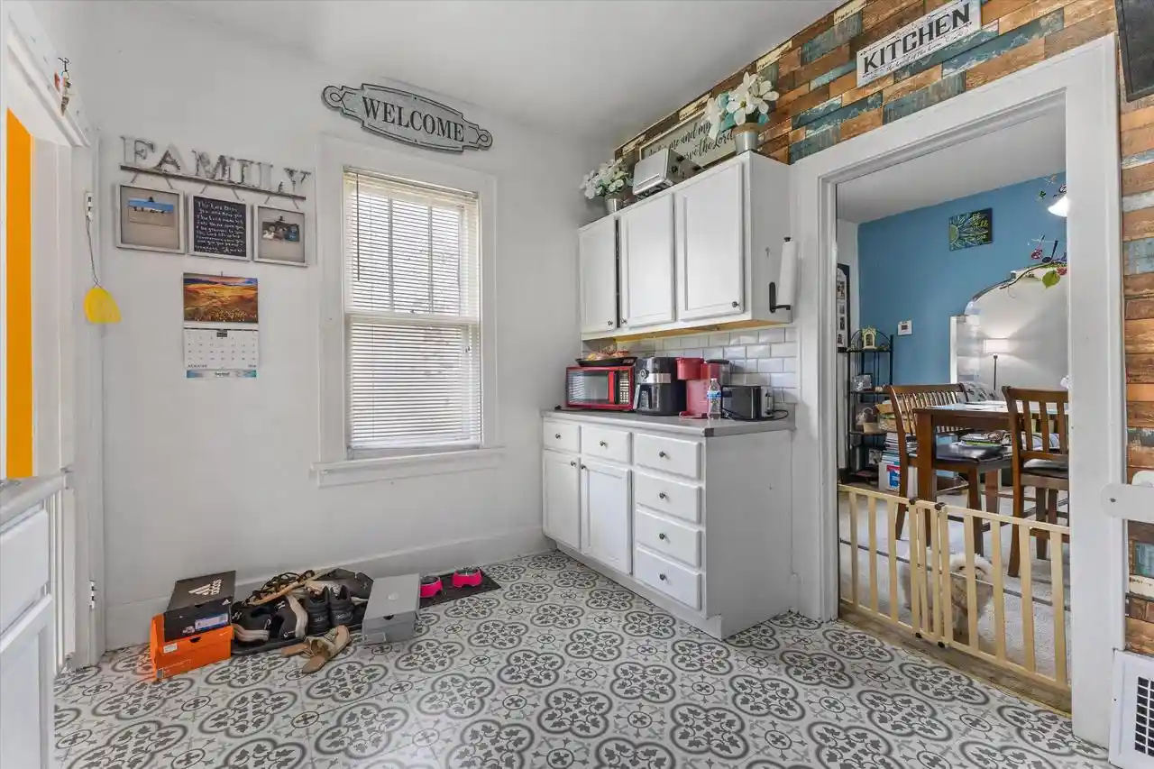 3rd image of 1515 Lombard Avenue Avenue, Racine, WI 53402 | MLS# 1977312