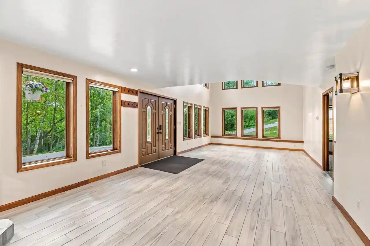 Photo 2 of Single family home for sale at 2691 Mayline Dr Dr, Green Bay, WI 54311 | MLS# 50331475 | Listing updated on 2026-08-27