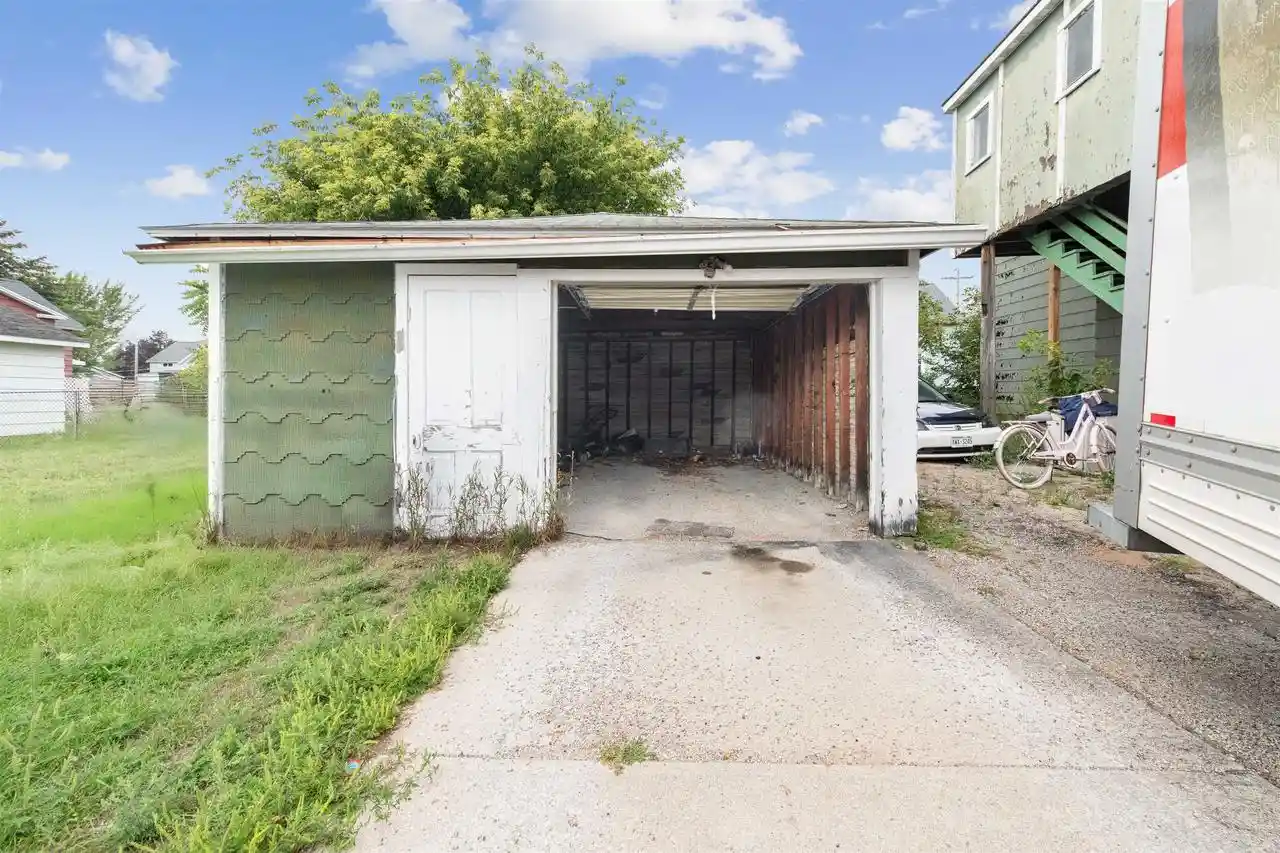 3rd image of 1802 11Th Avenue Avenue, Menomonie, MI 49858 | MLS# 50331492