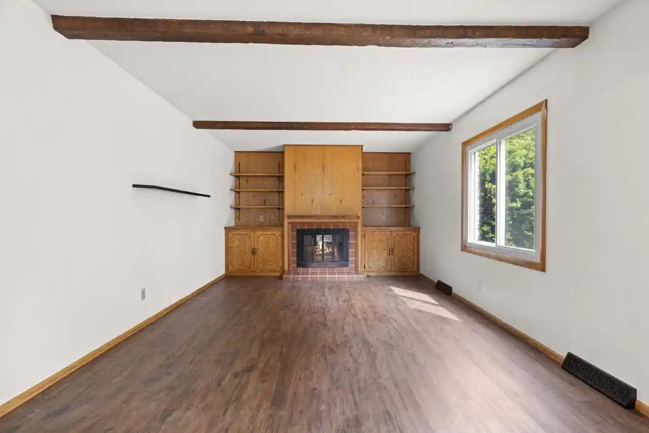 Photo 3 of Single family home for sale at 18345 Ashlea Dr Dr, Brookfield, WI 53045 | MLS# 1977344 | Listing updated on 2026-09-23