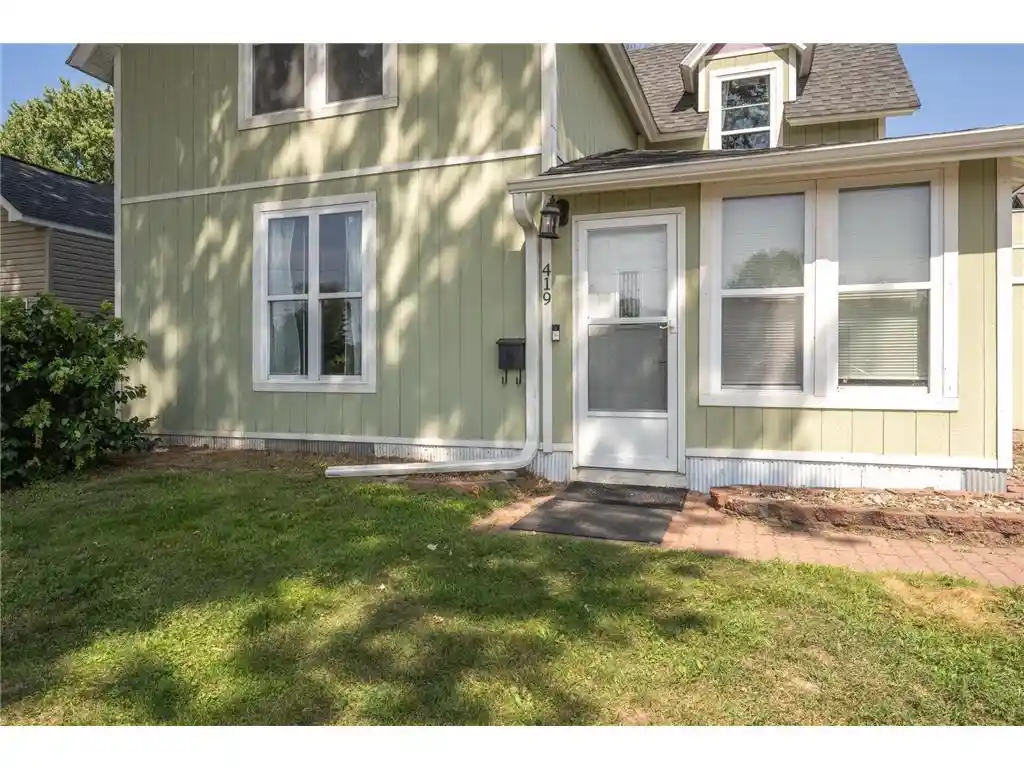 Photo 4 of Single family home for sale at 419 N 1St Street Street, New Richmond, WI 54017 | MLS# 7131731 | Listing updated on 2026-09-13
