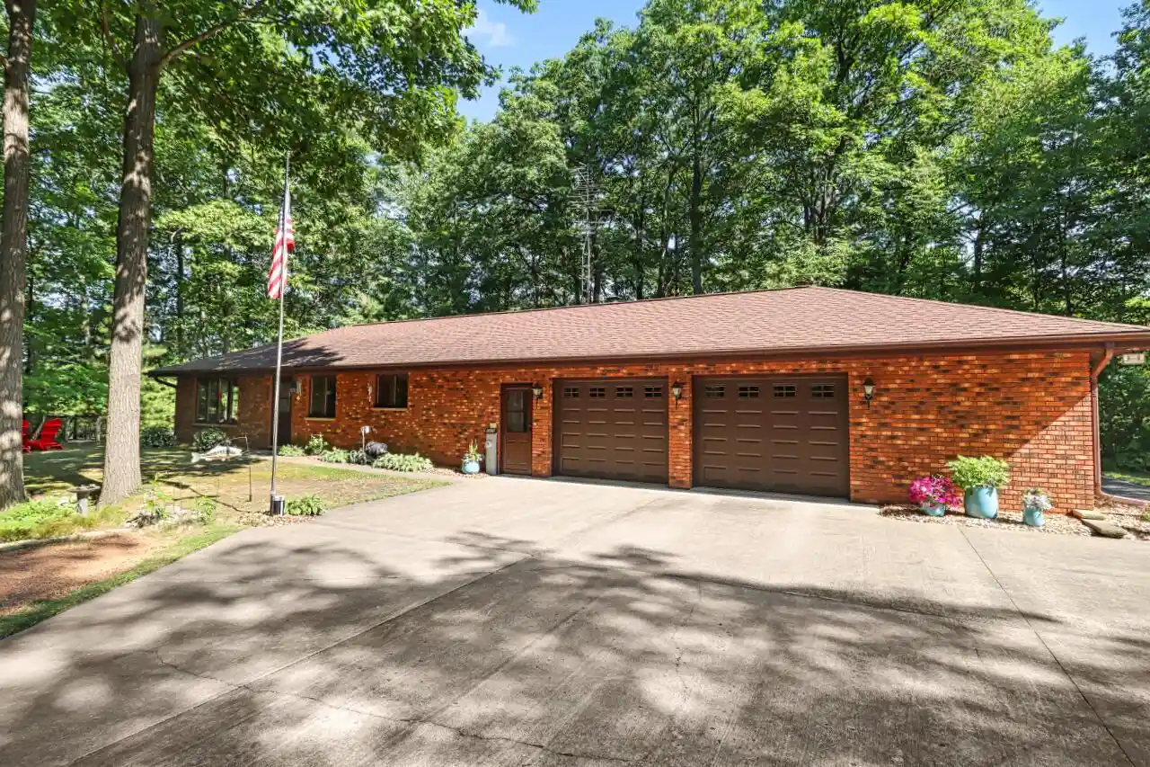 Photo 1 of Single family home for sale at 6808 Hwy 8, Rhinelander, WI 54501 | MLS# 1977349 | Listing updated on 2026-09-04