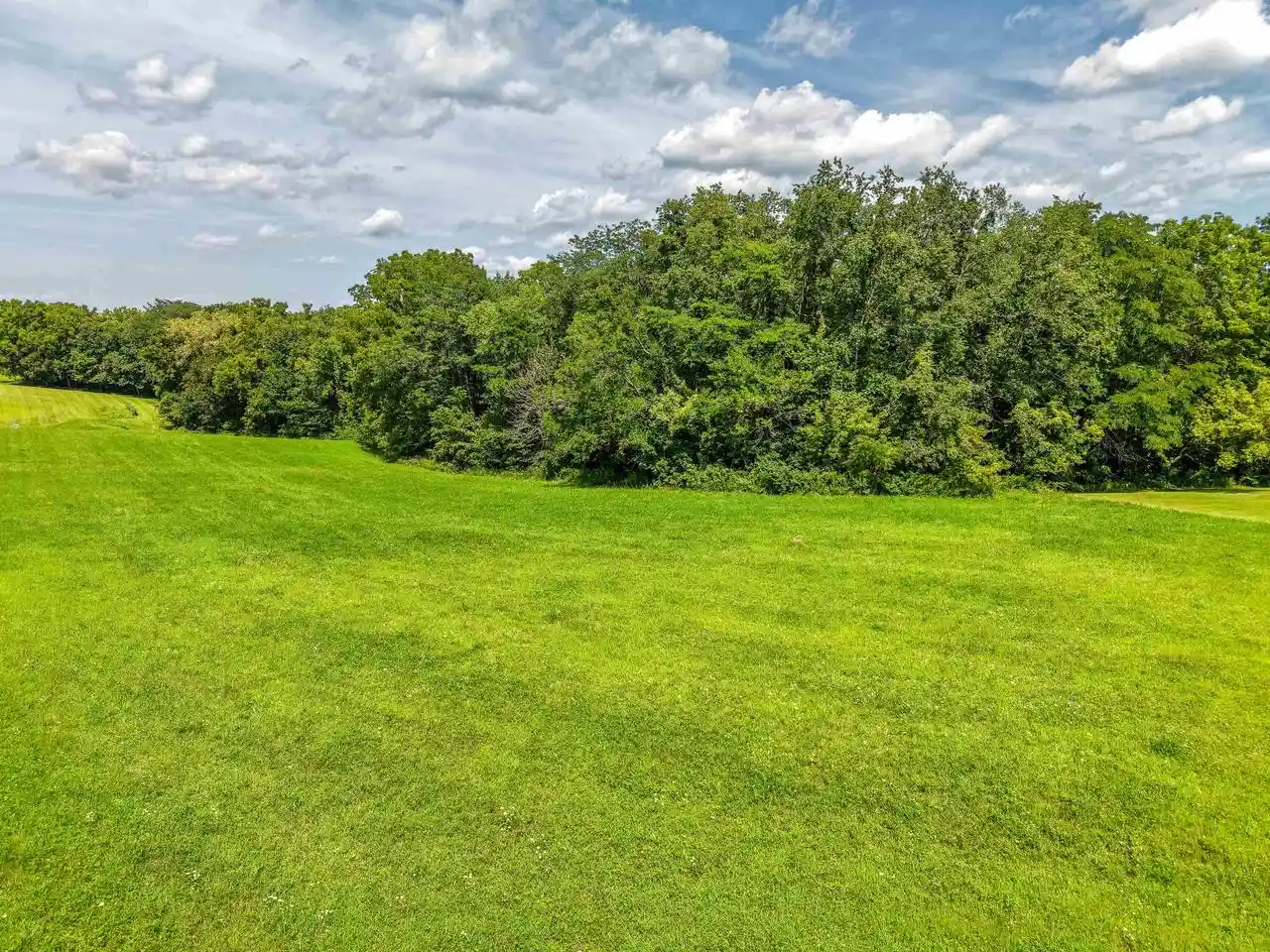 3rd image of 5016 Starlight Lane Lane, Cassville, WI 53806 | MLS# 2031055