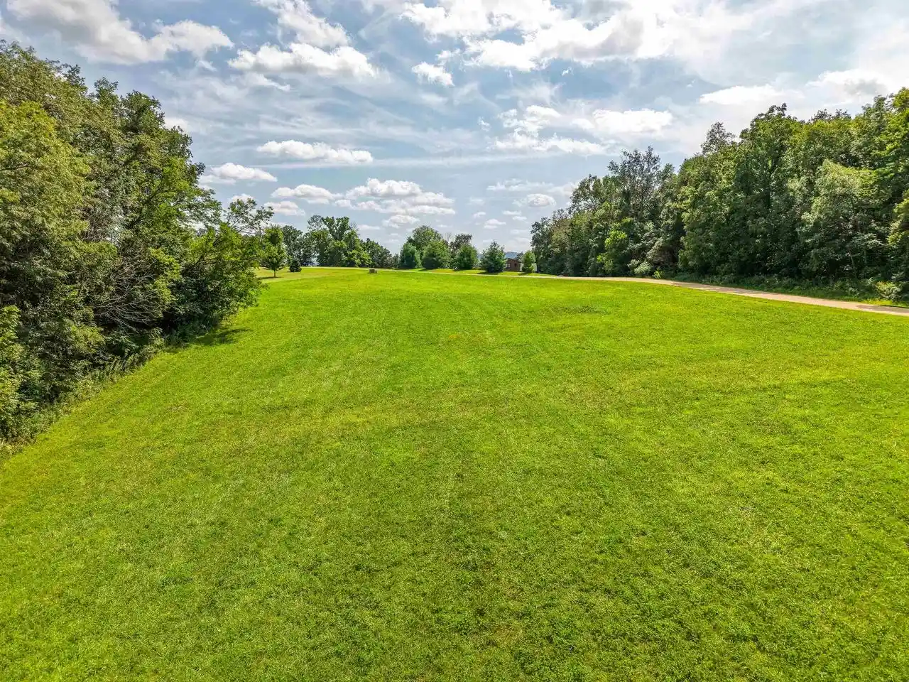 4th image of 5016 Starlight Lane Lane, Cassville, WI 53806 | MLS# 2031055