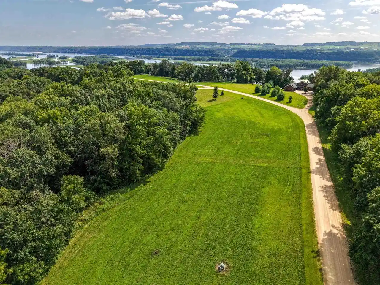 16th image of 5016 Starlight Lane Lane, Cassville, WI 53806 | MLS# 2031055