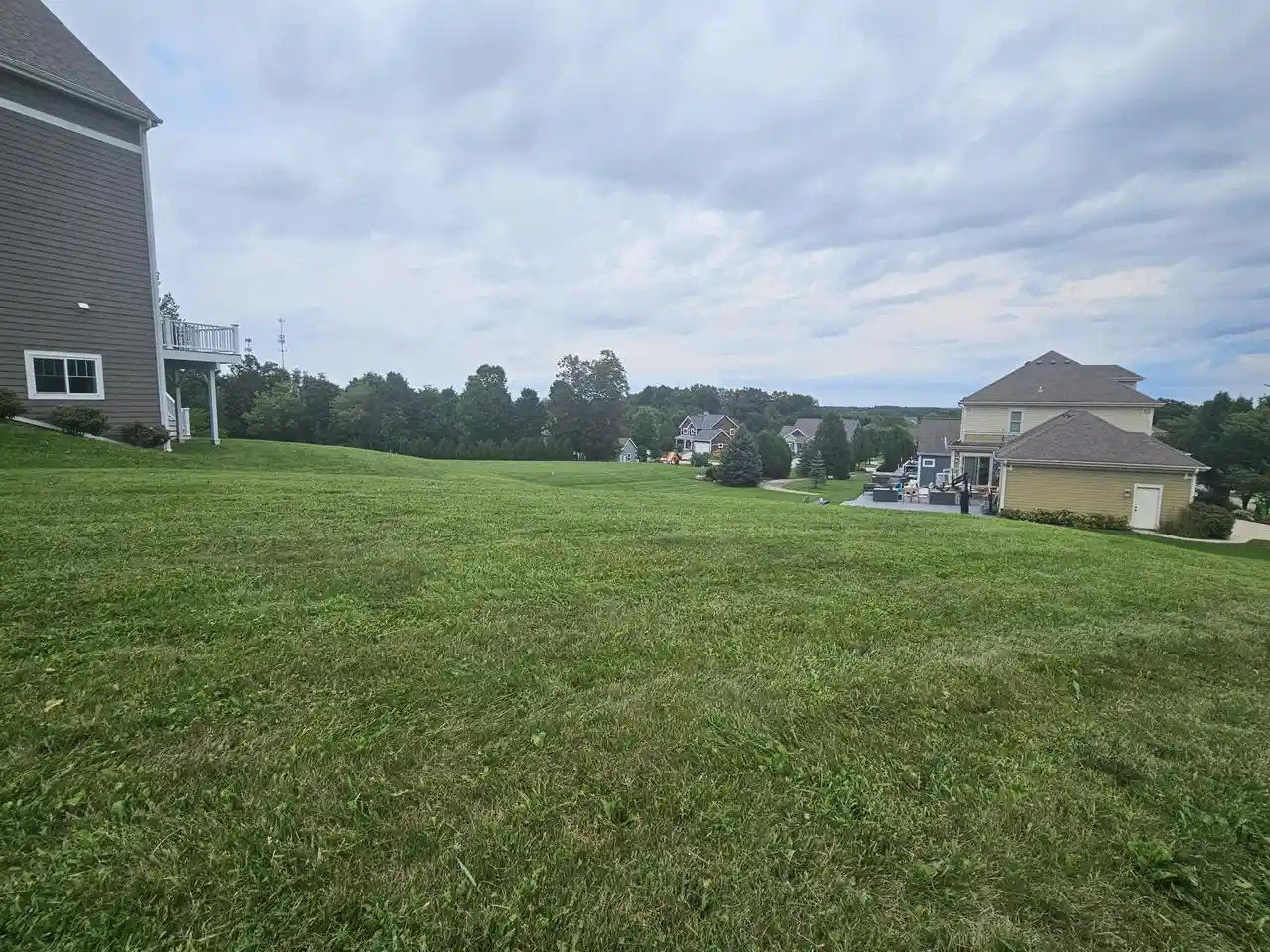 3rd image of 3030 Nostalgic Court Court, Hubertus, WI 53033 | MLS# 1977358