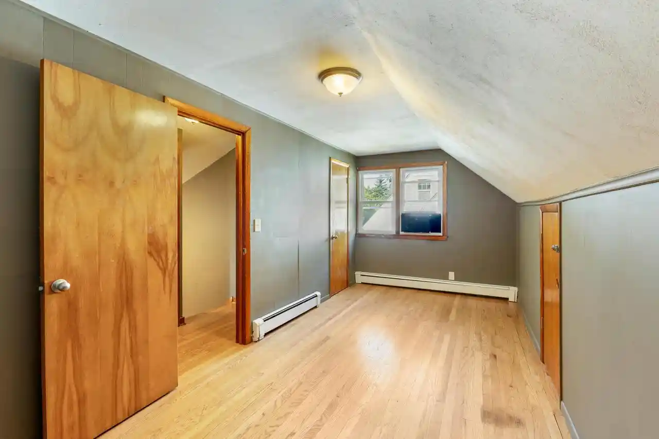 4th image of 8505 W Arthur Avenue Avenue, West Allis, WI 53227 | MLS# 1977363