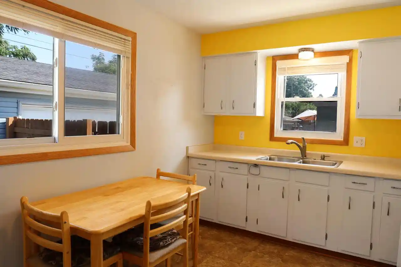 5th image of 4900 Ridgeway Avenue Avenue, Racine, WI 53406 | MLS# 1977365