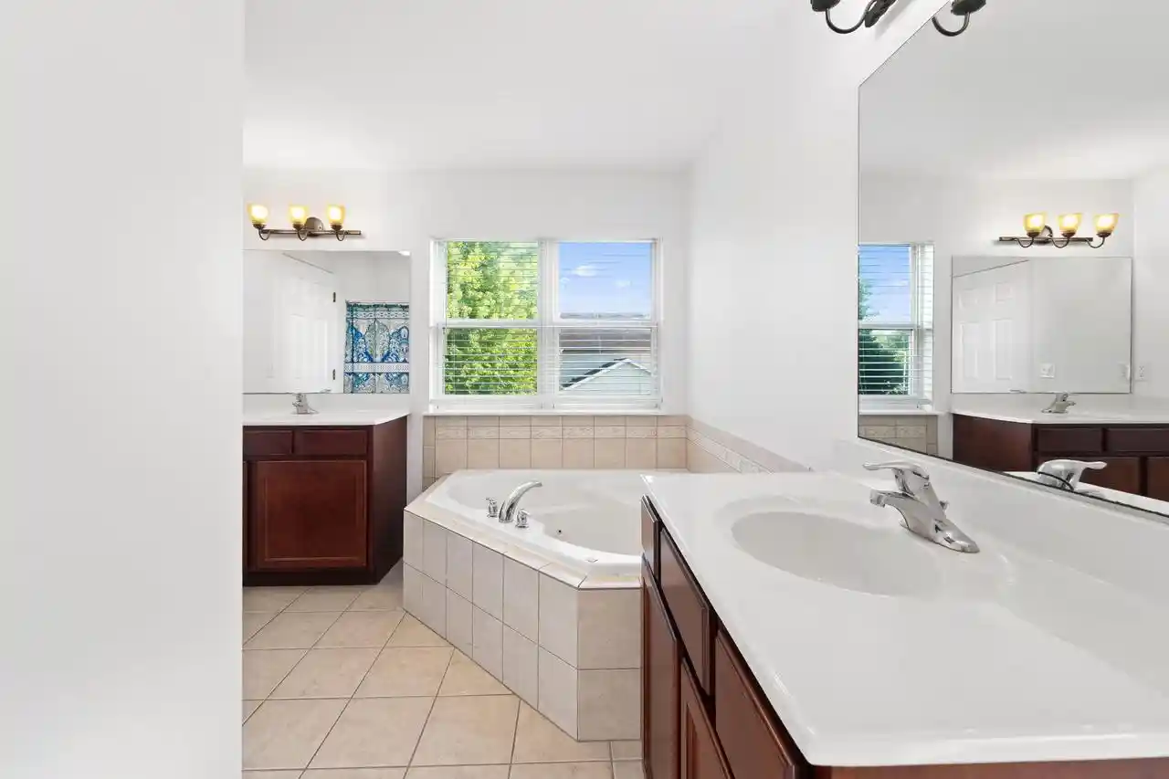 5th image of 2045 Meagans Way Way, Twin Lakes, WI 53181 | MLS# 1977368