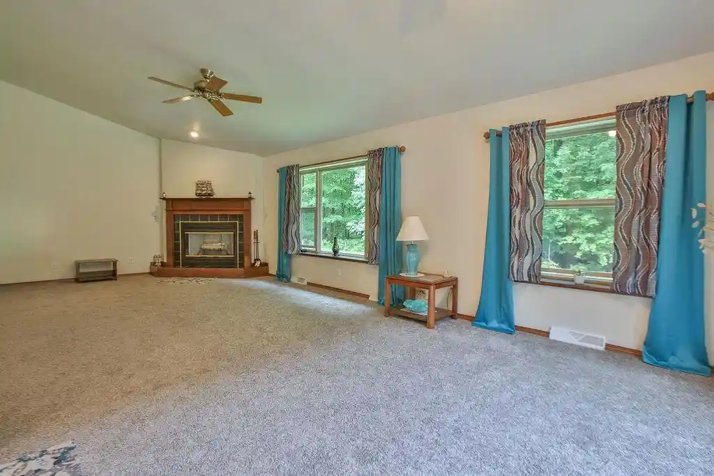 Photo 3 of Single family home for sale at 1073 Oak Road Road, Kronenwetter, WI 54455 | MLS# 22604116 | Listing updated on 2026-09-04