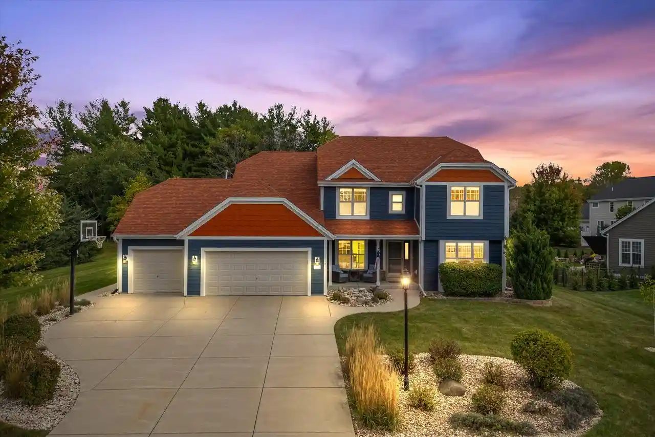 1st image of W273n2420 Arlington Court Court, Pewaukee, WI 53072 | MLS# 1977378