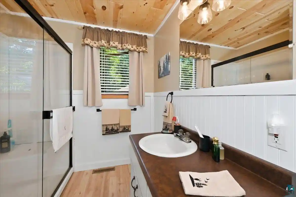 Photo 3 of Single family home for sale at 4980 Tri Lakes Rd Rd, Superior, WI 54880 | MLS# 6127532 | Listing updated on 2026-08-24