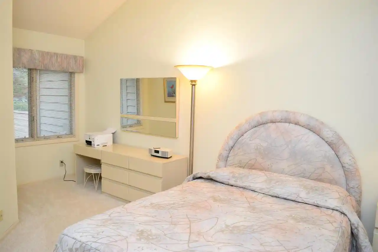 3rd image of N21W24130 Garden Circle Circle #1 A, Pewaukee, WI 53072 | MLS# 1977387