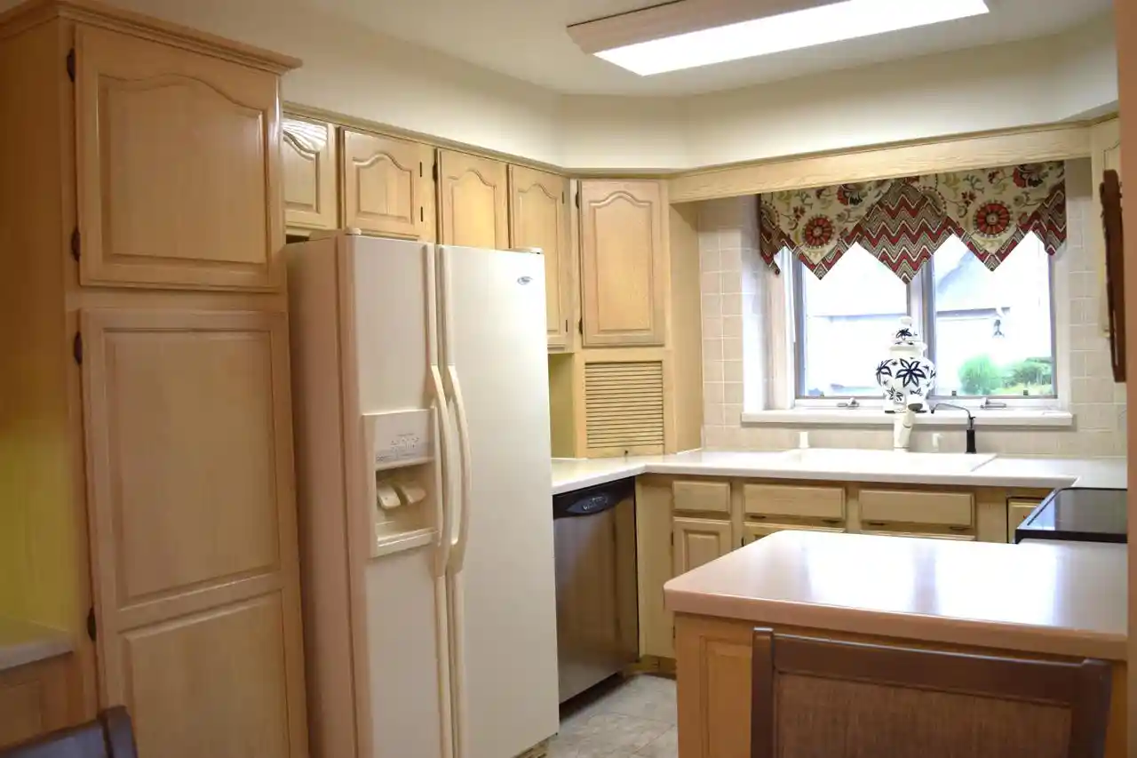 2nd image of N21w24130 Gdn Cir Cir, Pewaukee, WI 53072
