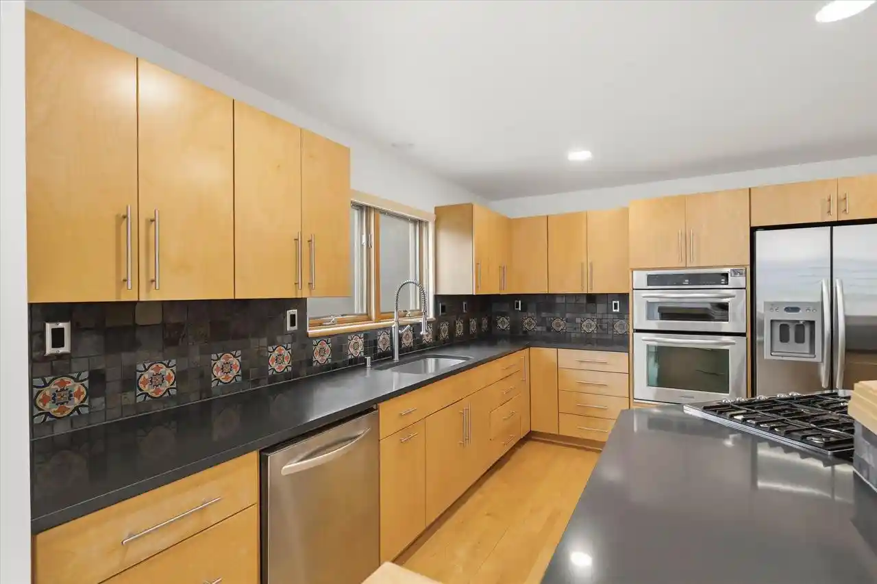 3rd image of 3411 W River Dr Dr, Mequon, WI 53097 | MLS# 1977389