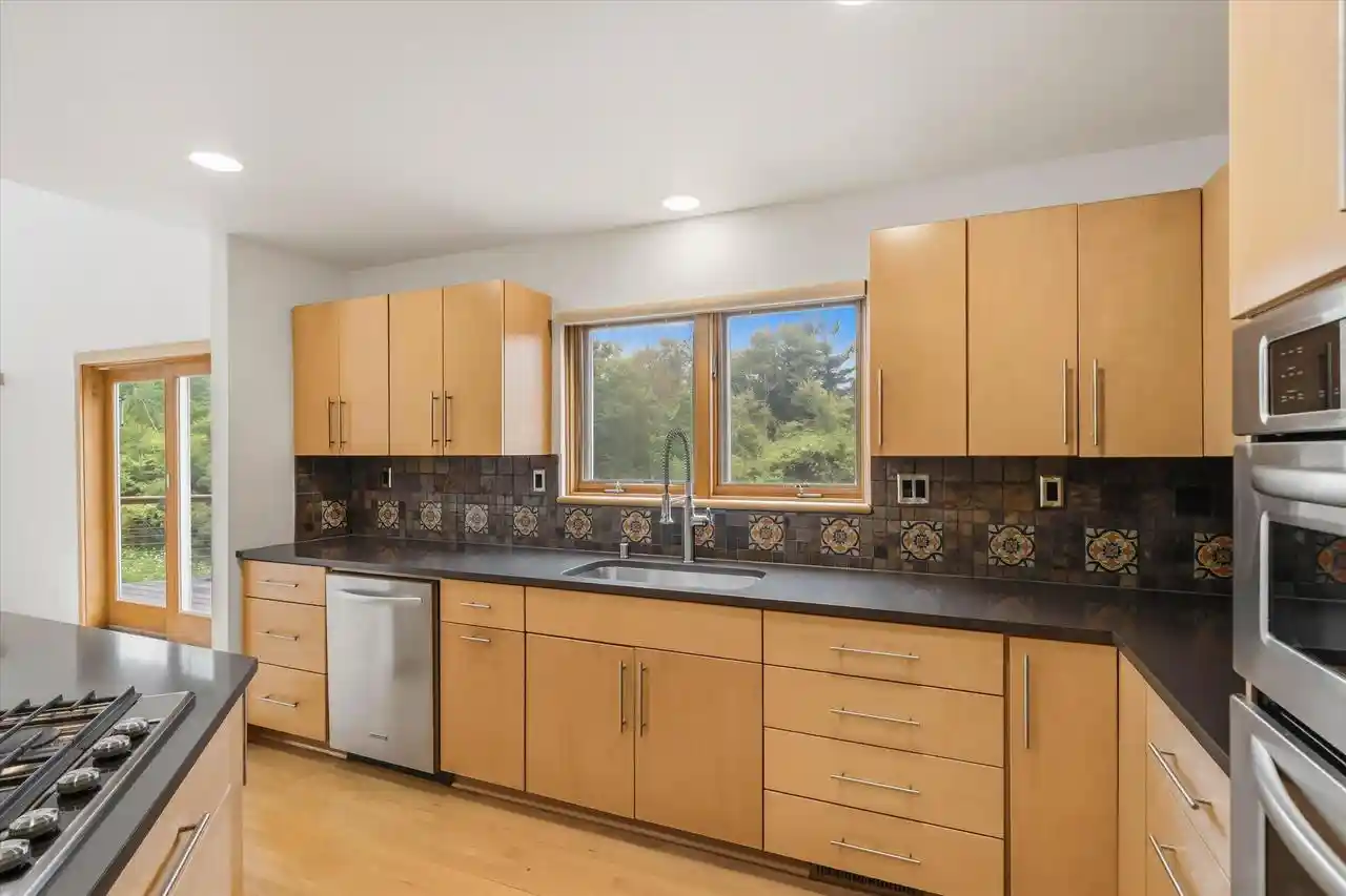 5th image of 3411 W River Dr Dr, Mequon, WI 53097 | MLS# 1977389