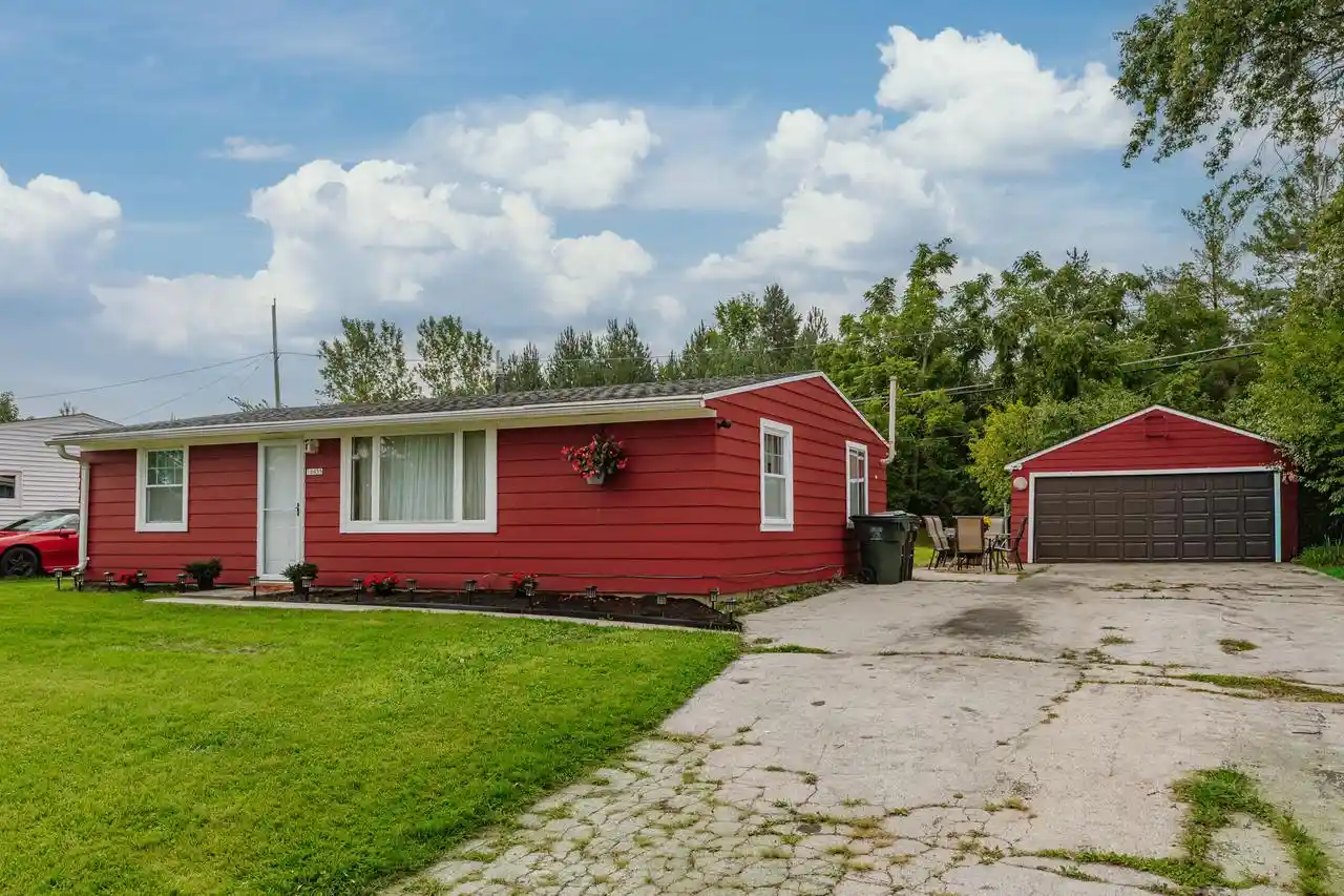 1st image of 10435 Caddy Lane Lane, Caledonia, WI 53108 | MLS# 1977392