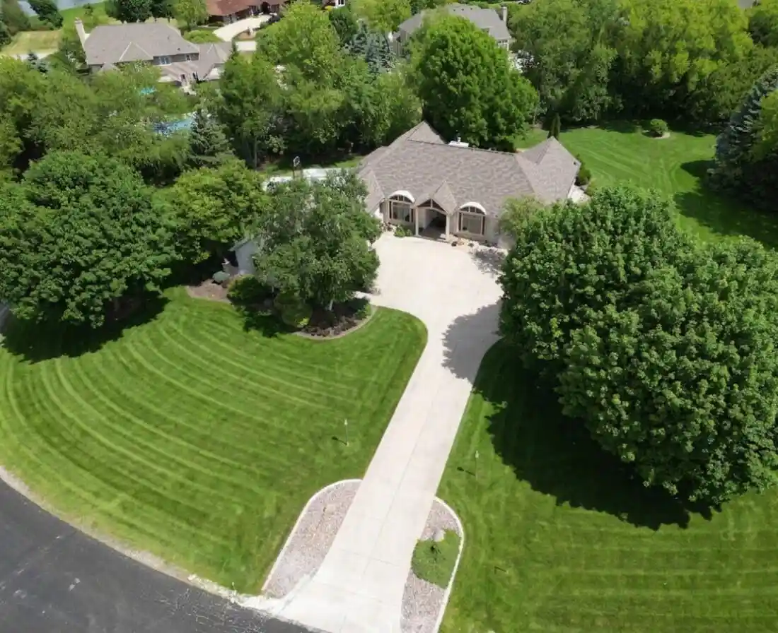 1st image of N49w28674 Chardon Dr Dr, Hartland, WI 53029 | MLS# 1977400
