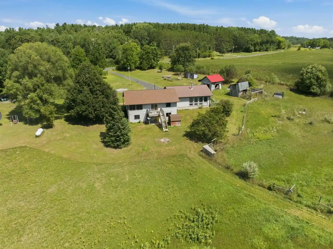 3rd image of 1129 Gem Dr Dr, Wisconsin Dells, WI 53965 | MLS# 2031074