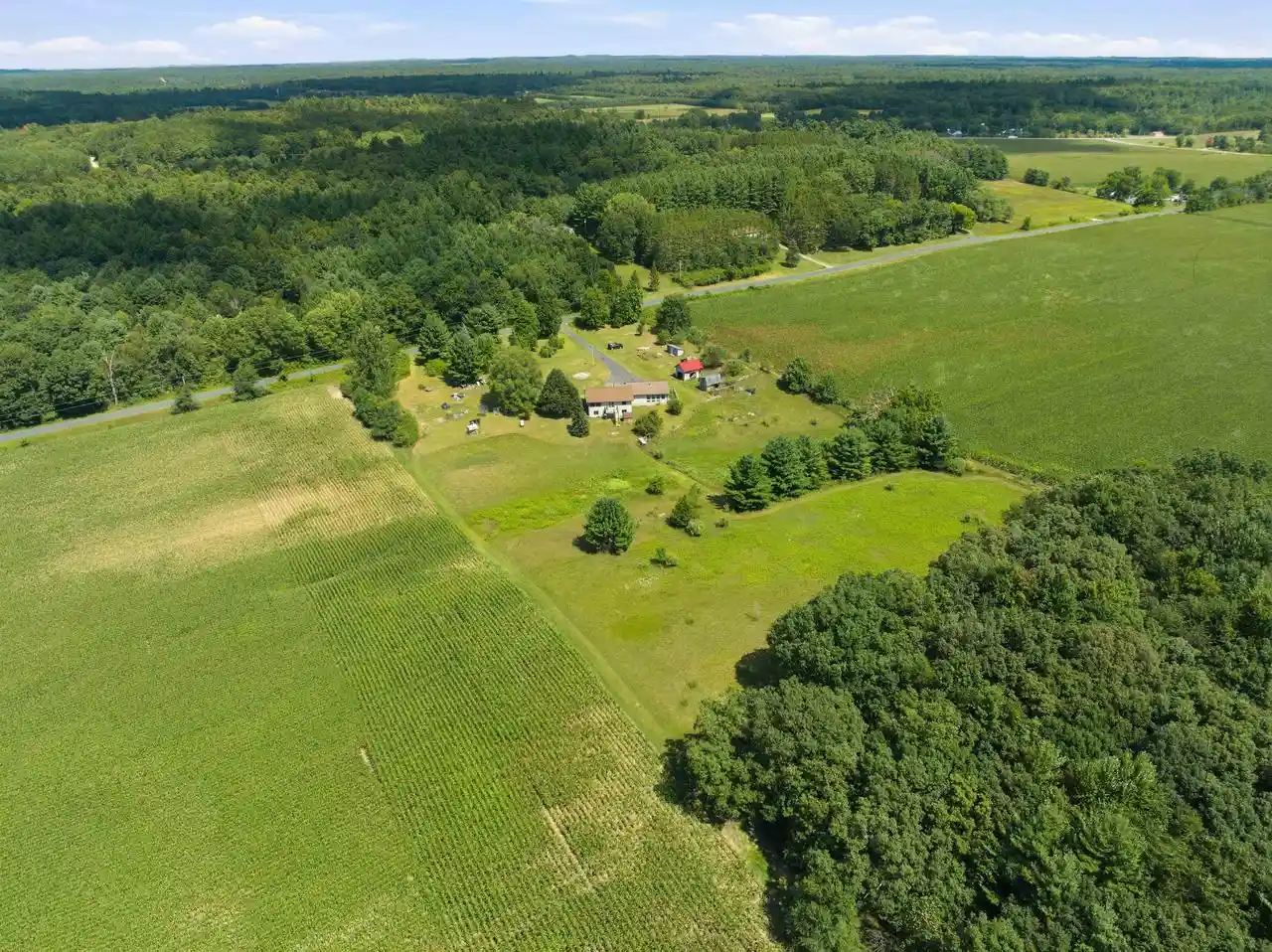 5th image of 1129 Gem Dr Dr, Wisconsin Dells, WI 53965 | MLS# 2031074