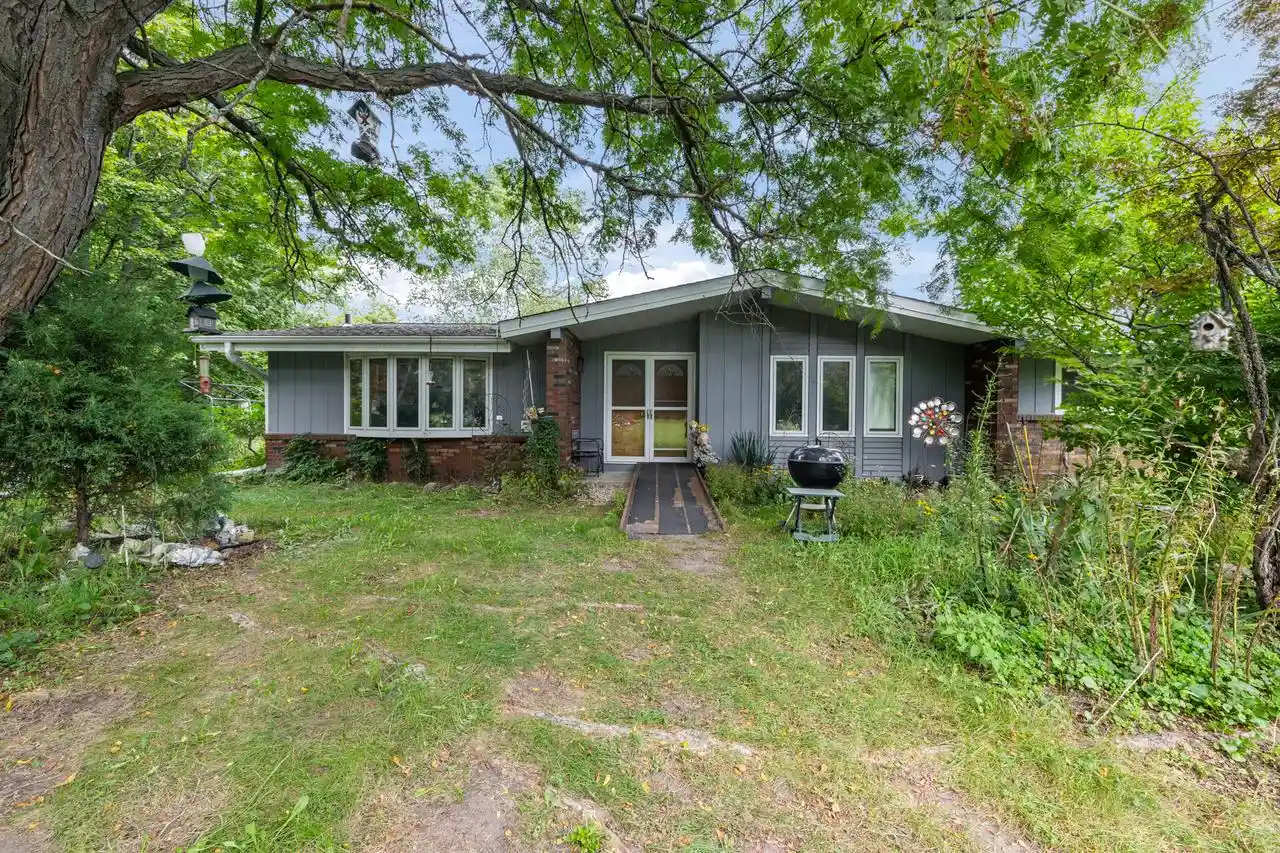 1st image of 6720 Hwy Q Court Court, Hartland, WI 53029 | MLS# 1977401