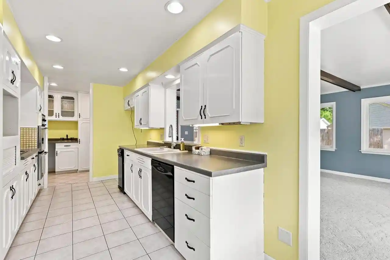 Photo 3 of Single family home for sale at 1403 Gunnell Lane Lane, Manitowoc, WI 54220 | MLS# 1977402 | Listing updated on 2026-09-22