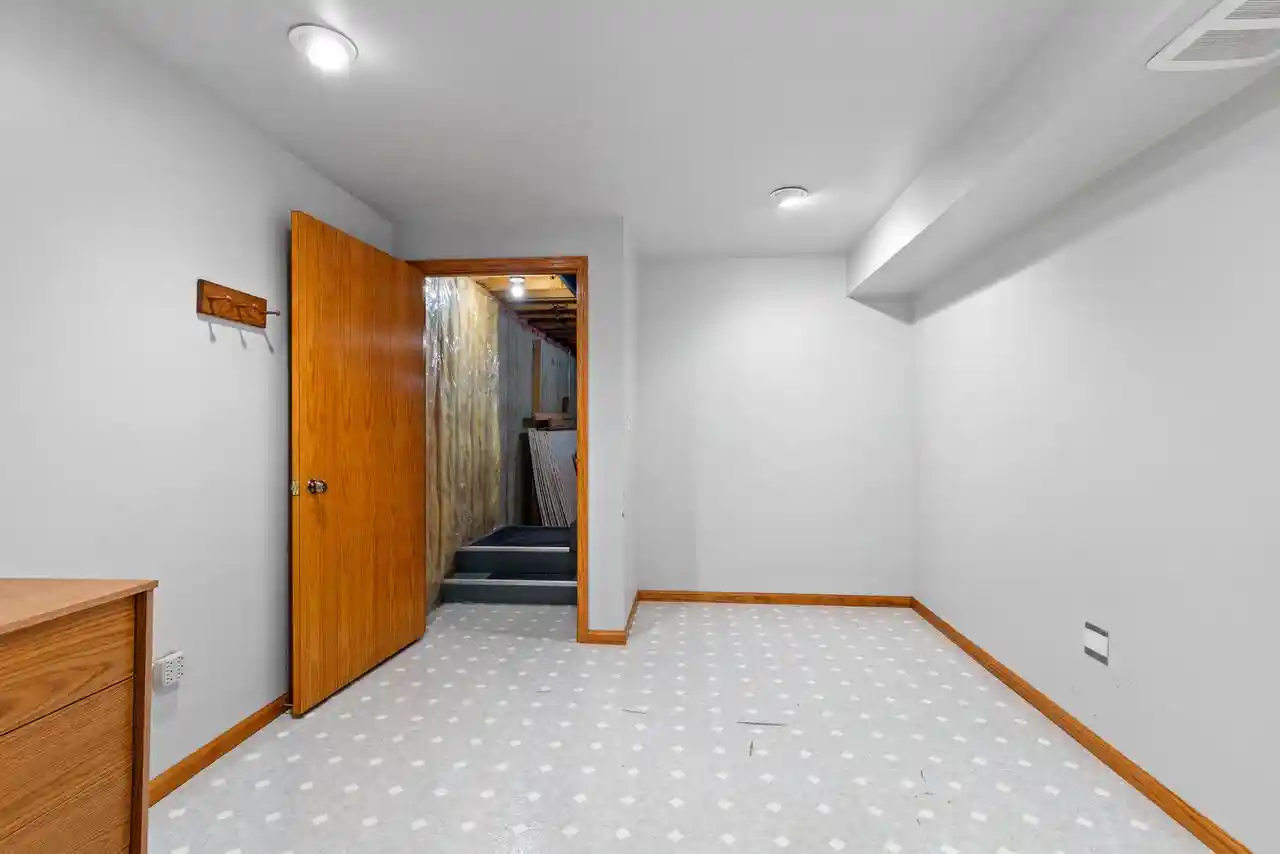 Photo 3 of Single family home for sale at 5417 41st Street Street, Kenosha, WI 53144 | MLS# 1977408 | Listing updated on 2026-08-22