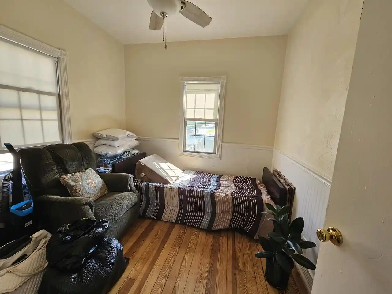 2nd image of 2225 Geneva Street Street, Racine, WI 53402 | MLS# 1977414