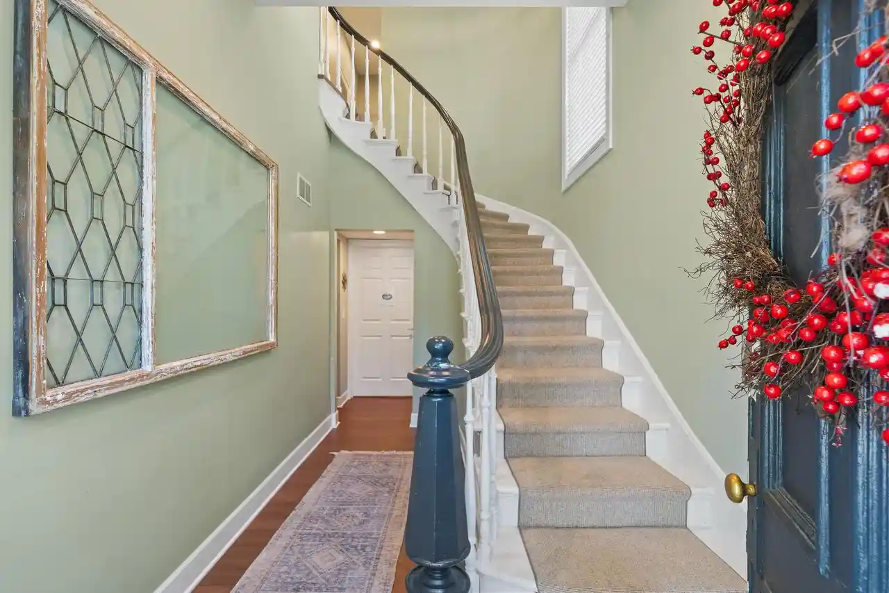 3rd image of 816 Wisconsin Street Street, Lake Geneva, WI 53147 | MLS# 1977417