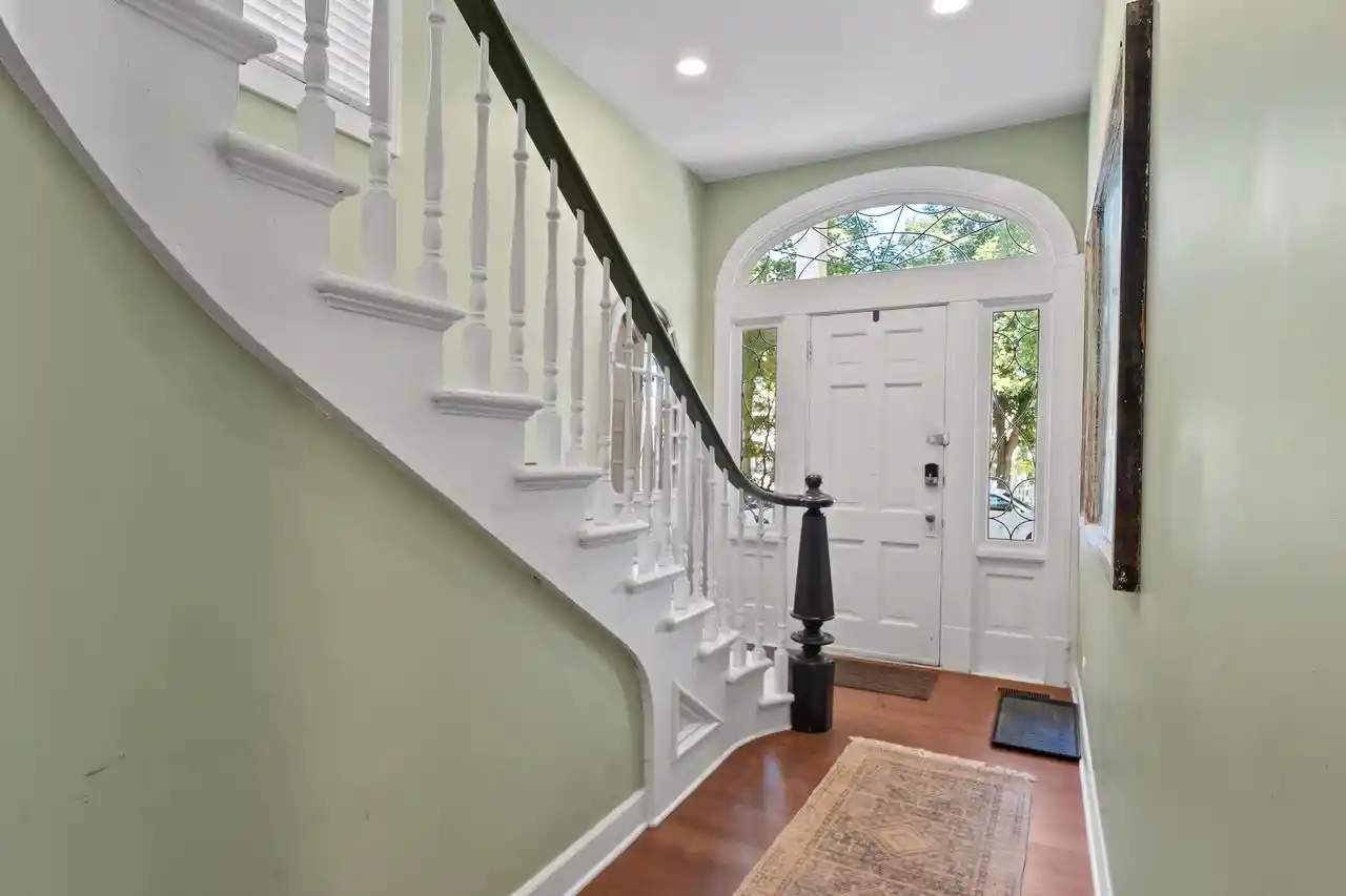 4th image of 816 Wisconsin Street Street, Lake Geneva, WI 53147 | MLS# 1977417