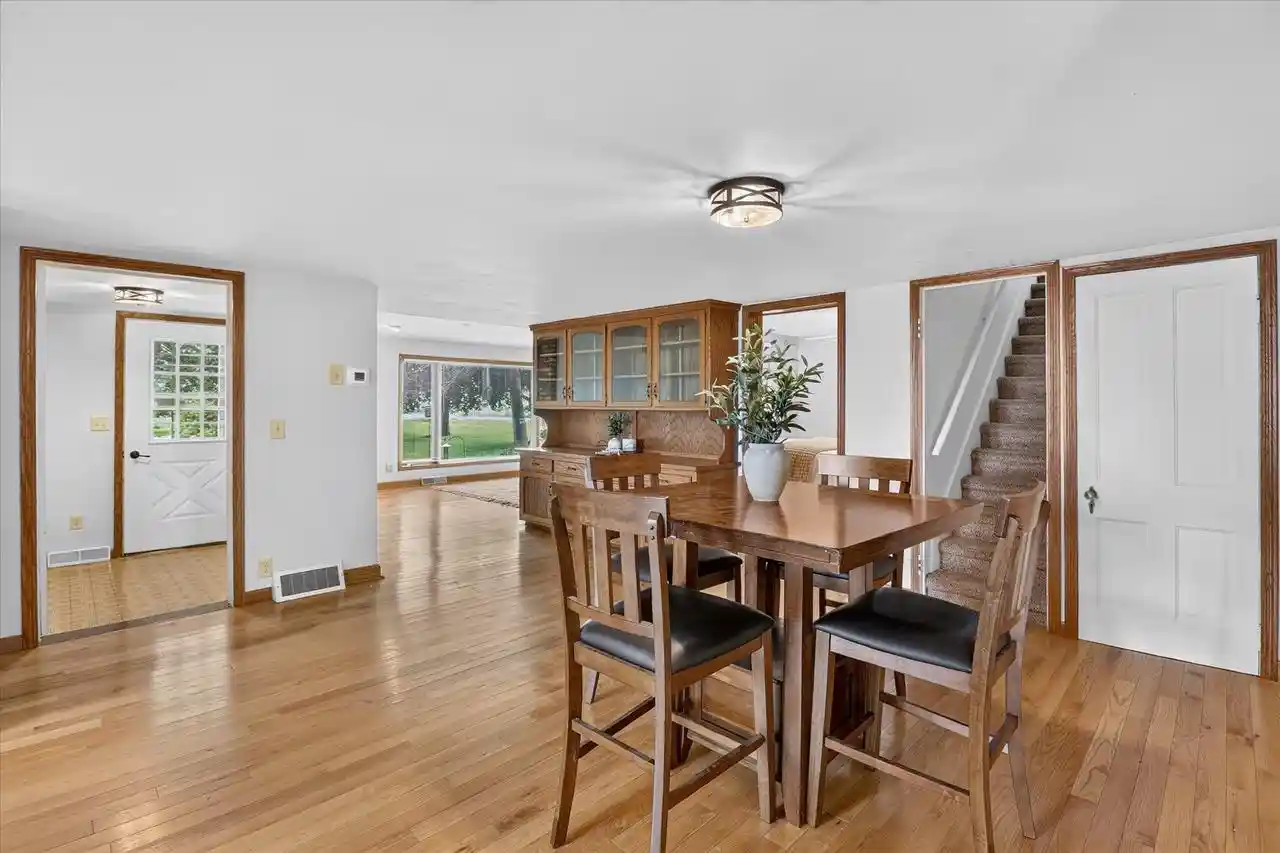 Photo 4 of Single family home for sale at 1270 Hillside Road Road, Edgerton, WI 53534 | MLS# 2031082 | Listing updated on 2026-09-22