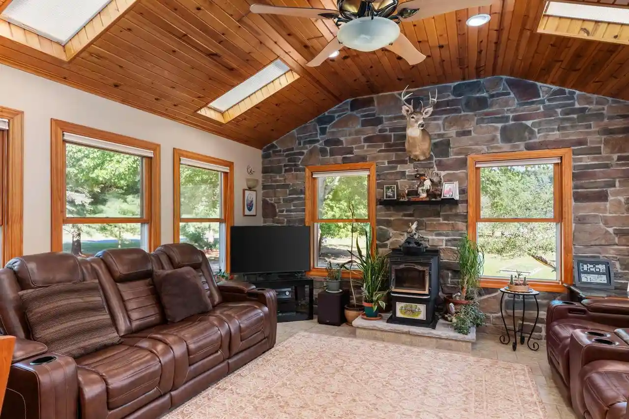 Photo 1 of Single family home for sale at E11990 Bent Tree Dr Dr, Baraboo, WI 53913 | MLS# 2031083 | Listing updated on 2026-08-29