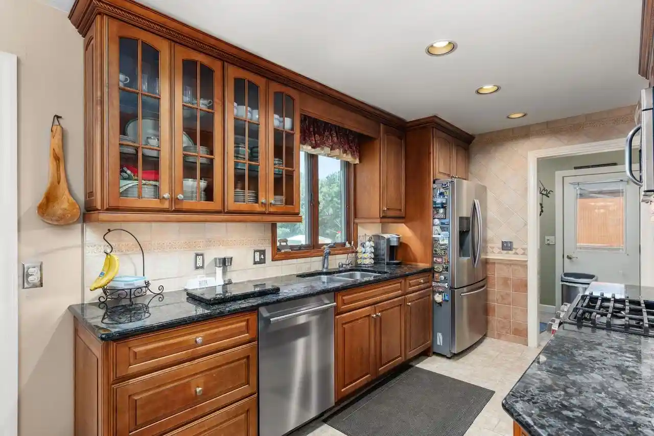 Photo 3 of Single family home for sale at E11990 Bent Tree Dr Dr, Baraboo, WI 53913 | MLS# 2031083 | Listing updated on 2026-08-29