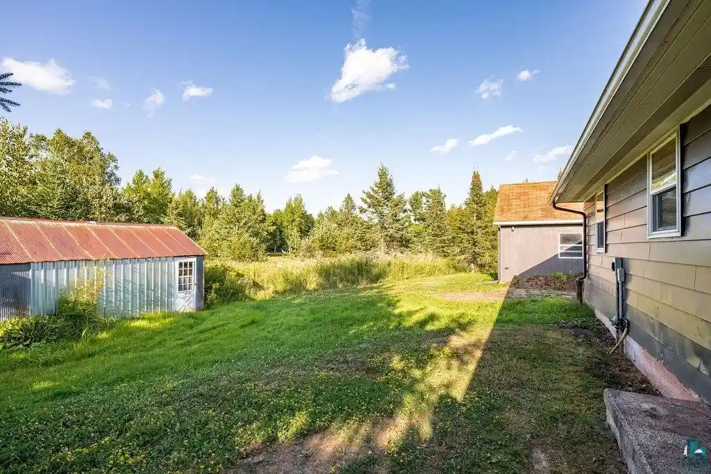 Photo 3 of Single family home for sale at 3949 E County Rd B, Superior, WI 54880 | MLS# 6127538 | Listing updated on 2026-08-31