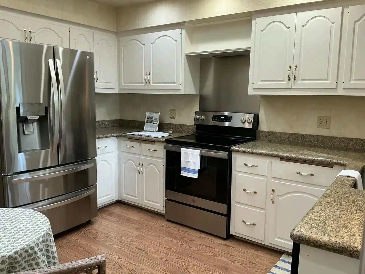 5th image of 2115 W Norfolk Court Court, Mequon, WI 53092 | MLS# 1977431